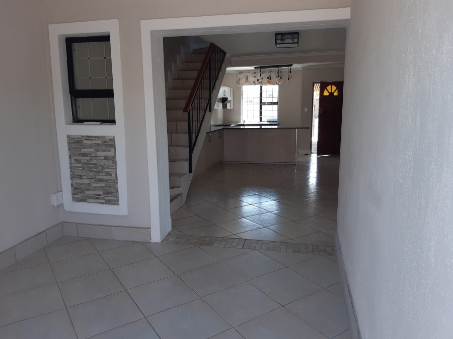 4 Bedroom Property for Sale in Paradise Beach Eastern Cape